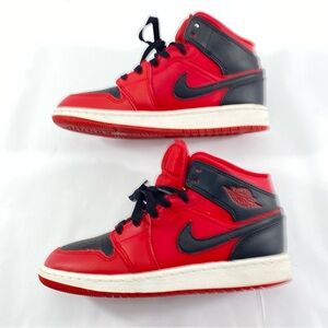 NIKE AIR JORDAN 1 MID 554725-660 Reverse Bred Red Black Youth 4Y (Boys) Sneakers